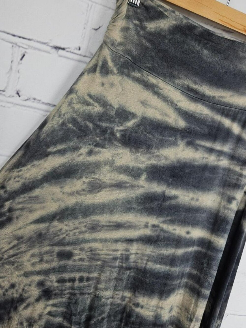 Boho Tie-Dye Maxi Skirt Womens M Stretch Rayon Spandex Beachy Comfort Festival - Picture 2 of 9